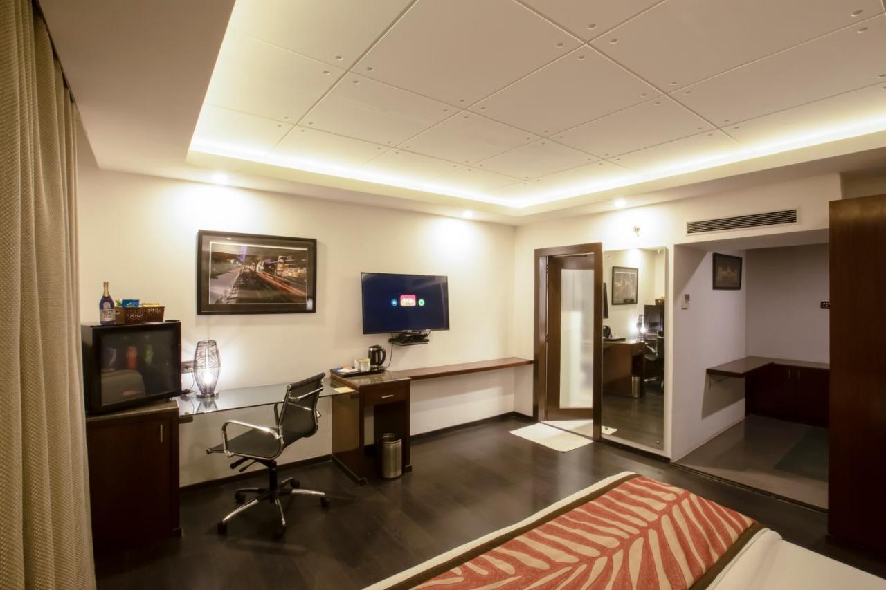 The Cunningham Hotel بنغالور المظهر الخارجي الصورة
