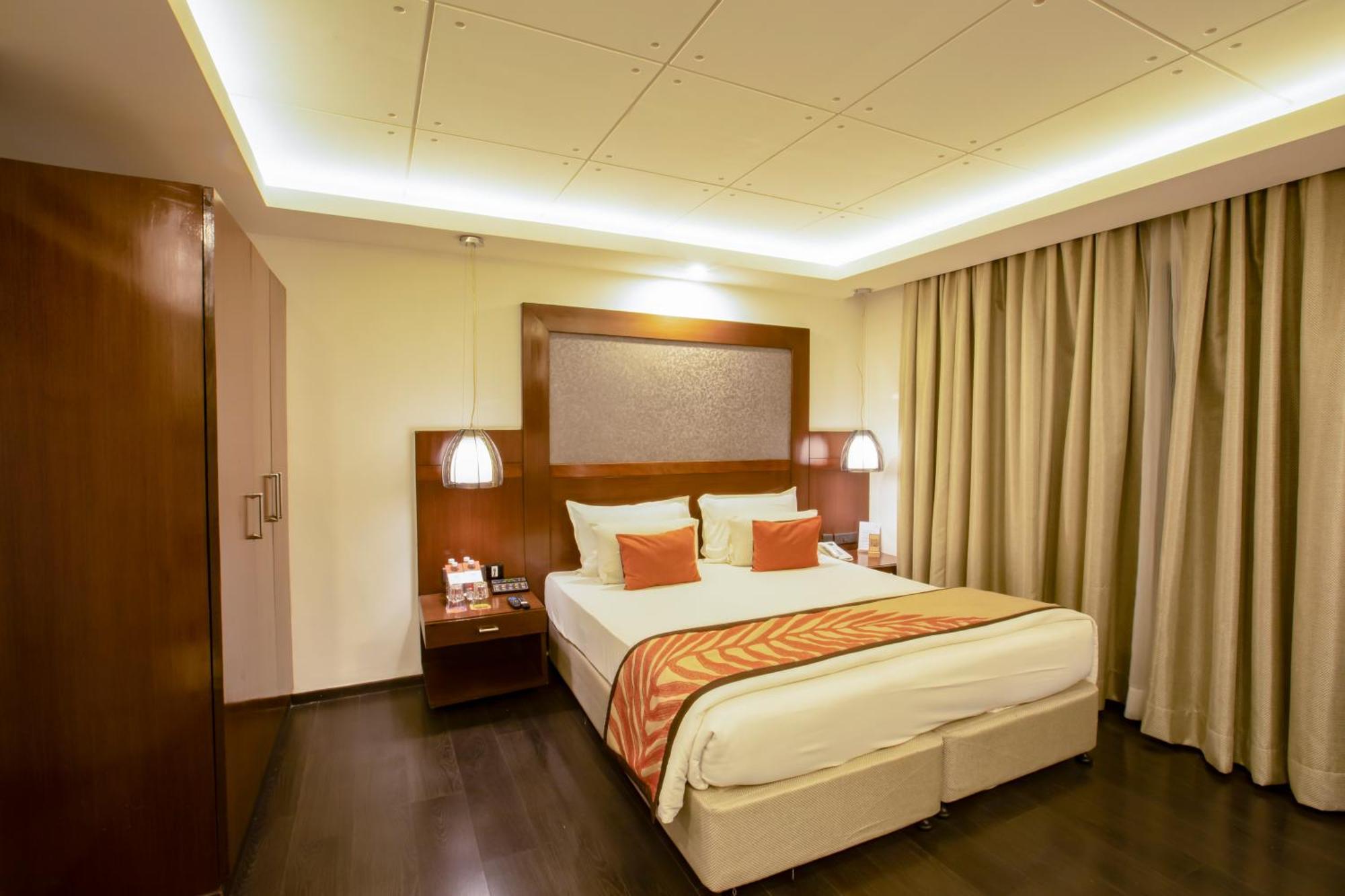 The Cunningham Hotel بنغالور المظهر الخارجي الصورة