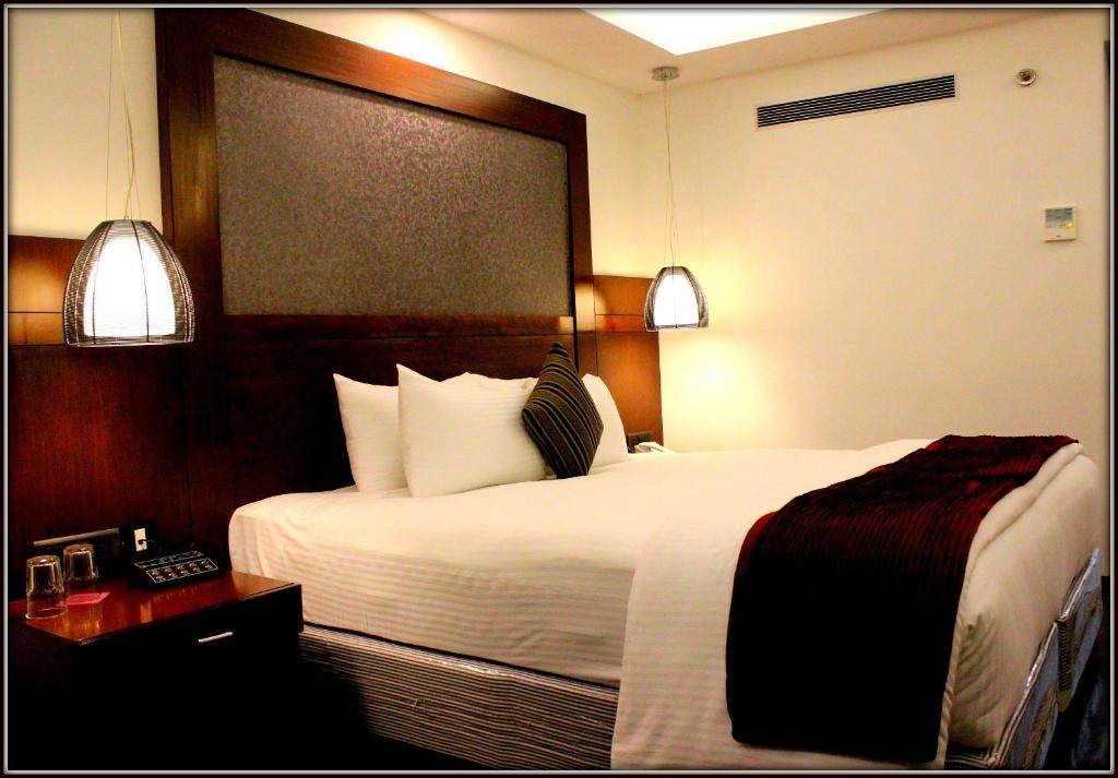 The Cunningham Hotel بنغالور المظهر الخارجي الصورة
